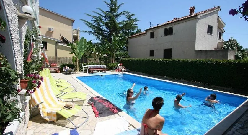 Room In Medulin With Terrace, Air Conditioning, Wifi 3488-9 0*,